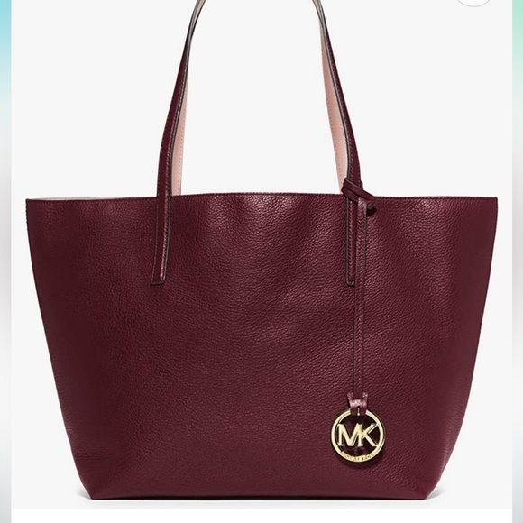 MICHAEL KORS IZZY REVERSIBLE SHOULDER TOTE BAG MERLOT/PASTEL PINK - Picture 3 of 16